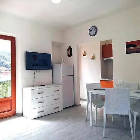 Giuliana 4 Apartment